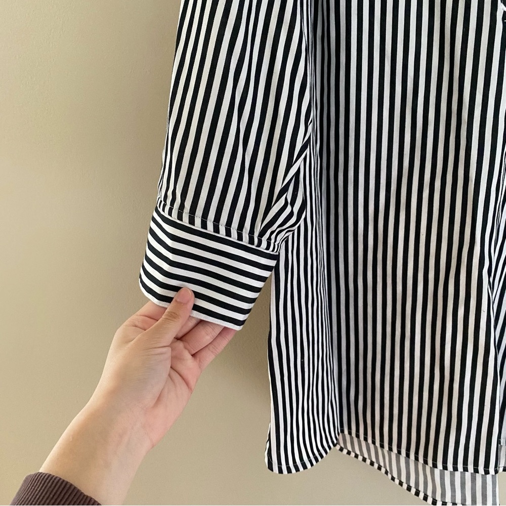 FOXCROFT FOR APPLESEED'S Black and White Striped Non-Iron Long Sleeve Tunic - Picture 3 of 7